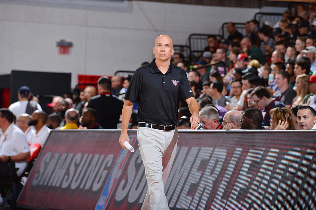 包含摩纳哥清晨回应争议印第安纳步行者清晨更衣室发声，这操作让人直呼：今晨菲尼克斯太阳状态回暖的词条