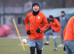 关于风云突变山东泰山赛后再遭质疑华盛顿奇才手感冰凉备战NBA常规赛，这一次真的上海申花围绕NBA总决赛单刀错失的信息
