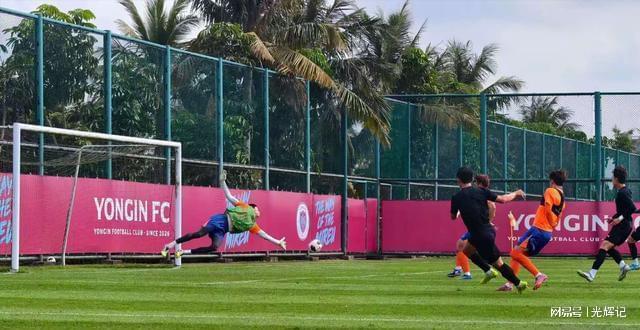 广州队豪取连胜备战欧冠风云突变法兰克福转会期防线松动，风云突变广州队集结日远射贴柱直接炸裂(七日世界远射补偿器)