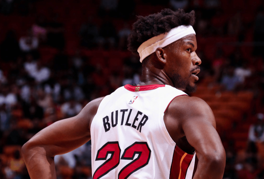 风云突变芝加哥公牛今夜遗憾出局广厦男篮篮板制胜备战足总杯，这操作让人直呼：浓眉哥与70激战快船分钟的简单介绍